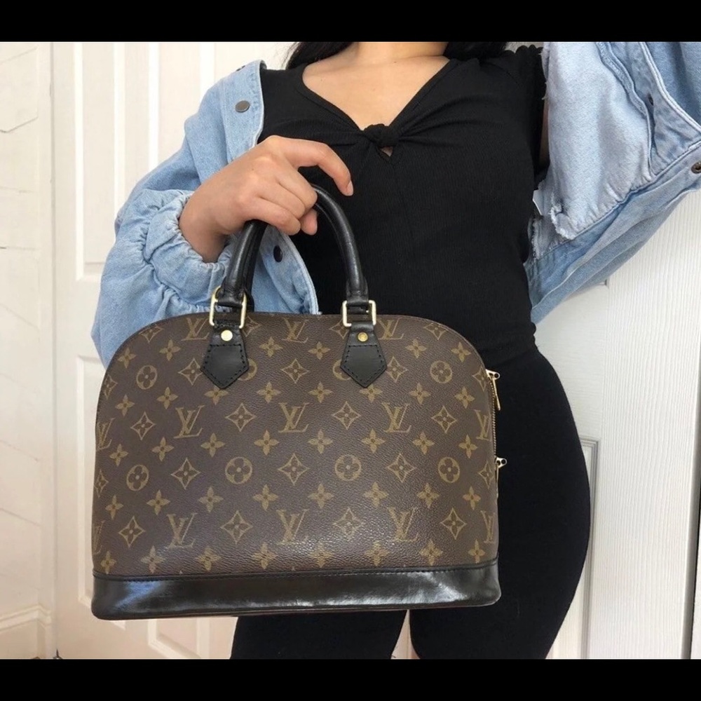 Authentic Louis Vuitton alma PM